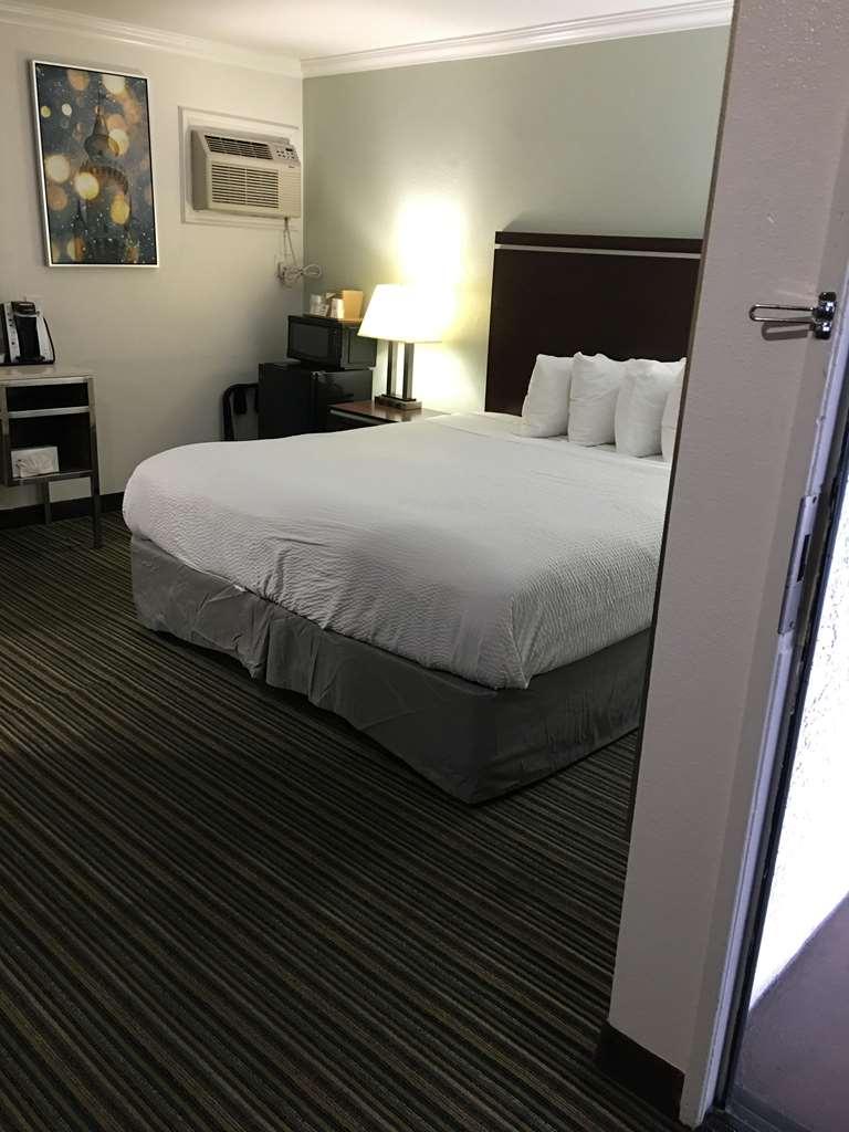 Best Western Courtesy Inn Hotel - Anaheim Resort At The Park Oda fotoğraf