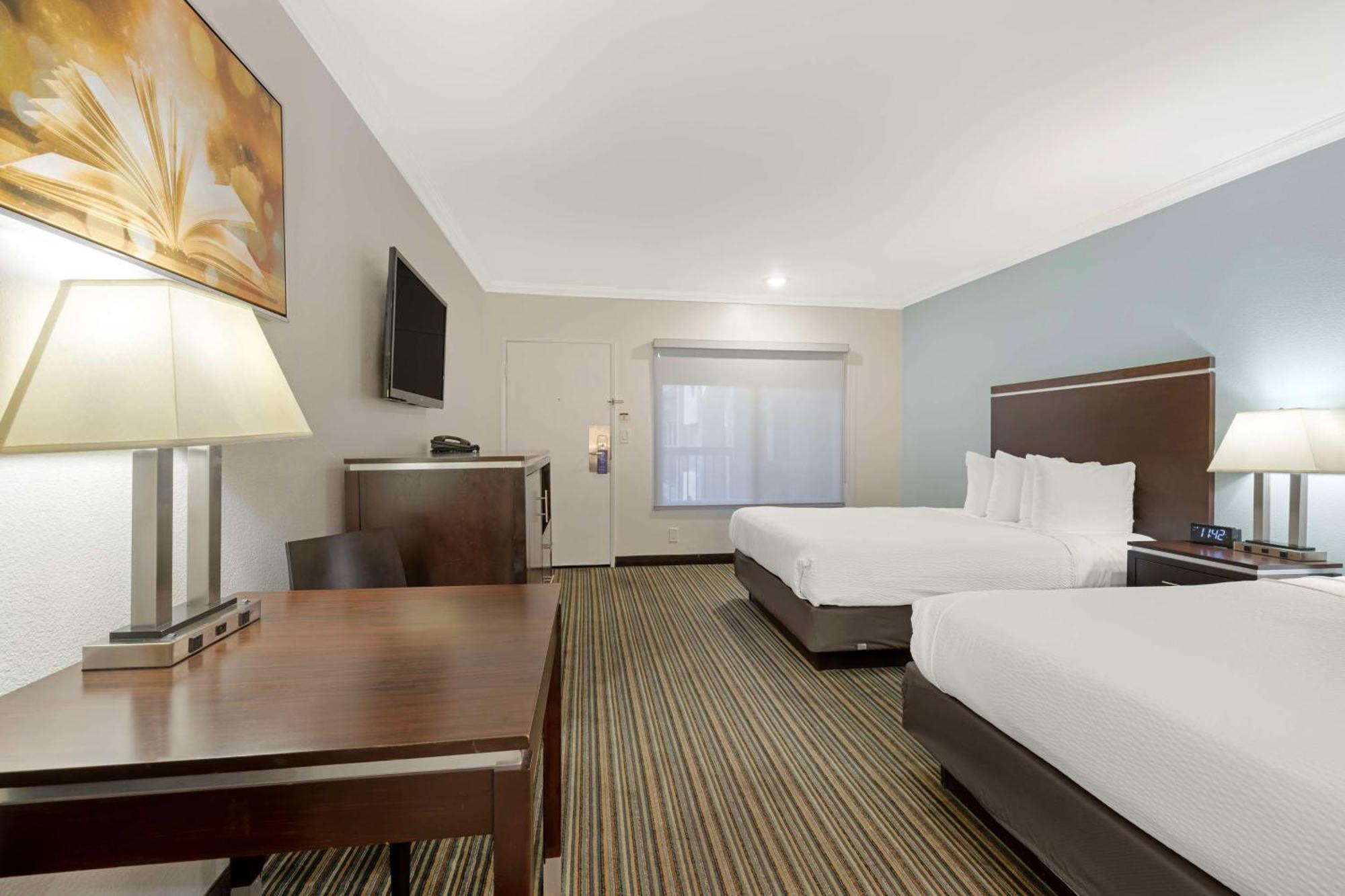 Best Western Courtesy Inn Hotel - Anaheim Resort At The Park Dış mekan fotoğraf
