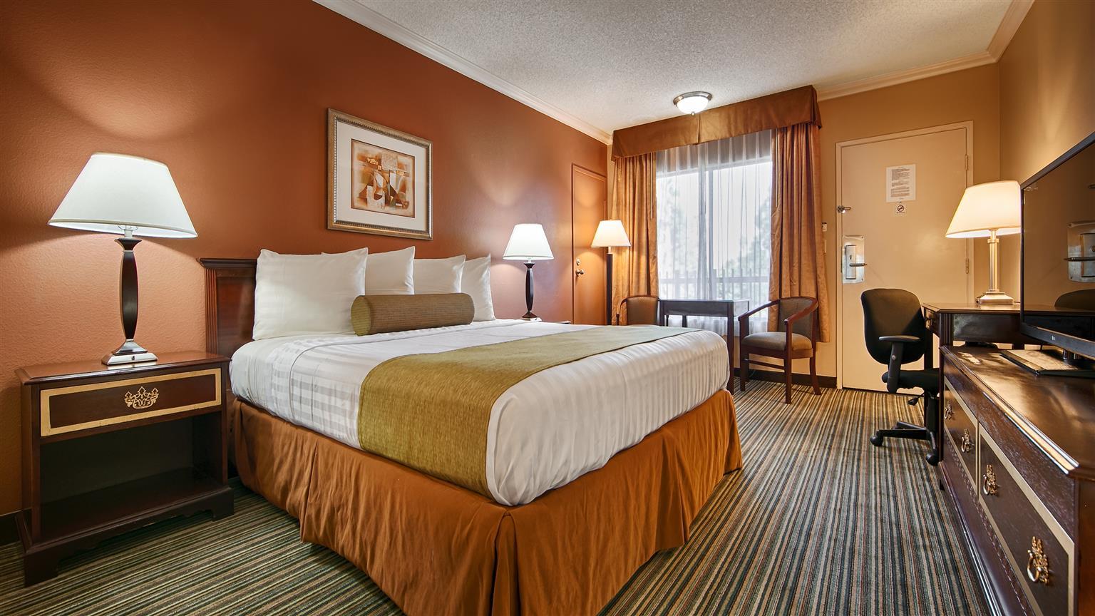 Best Western Courtesy Inn Hotel - Anaheim Resort At The Park Dış mekan fotoğraf