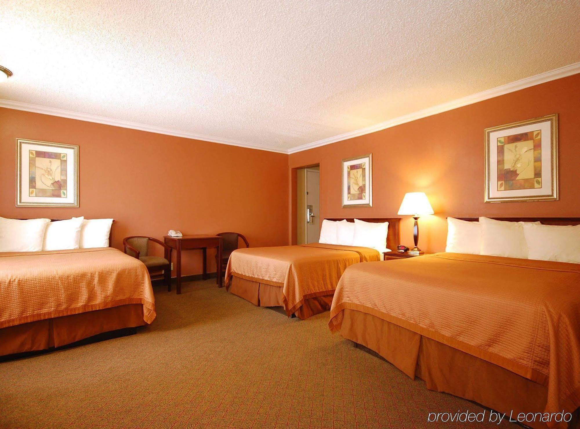 Best Western Courtesy Inn Hotel - Anaheim Resort At The Park Oda fotoğraf