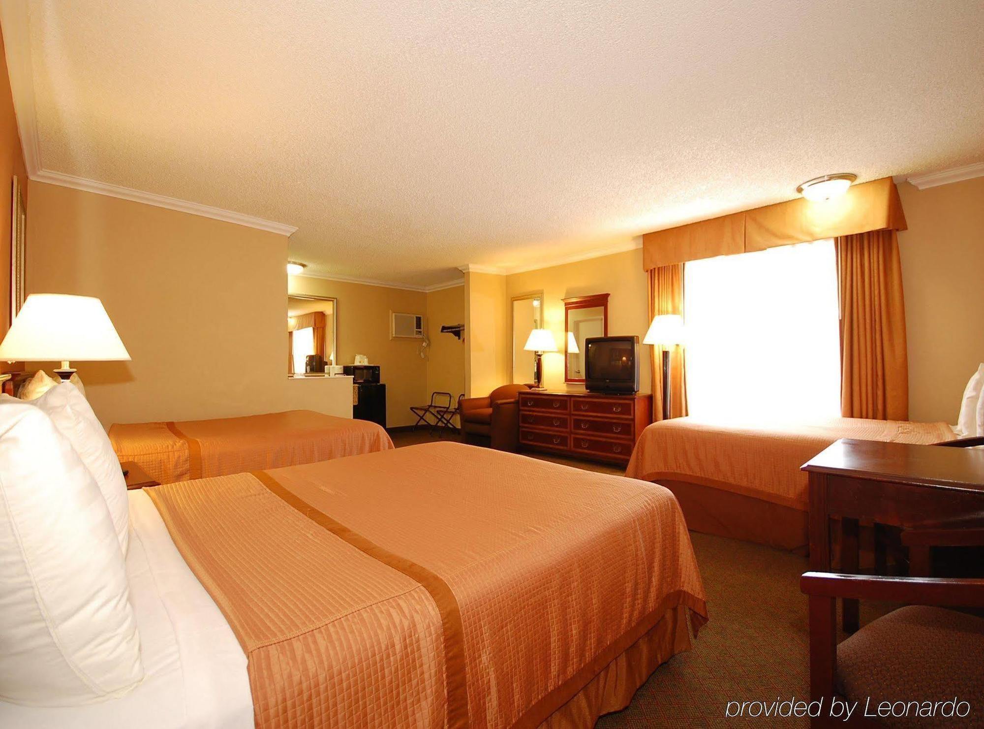 Best Western Courtesy Inn Hotel - Anaheim Resort At The Park Oda fotoğraf